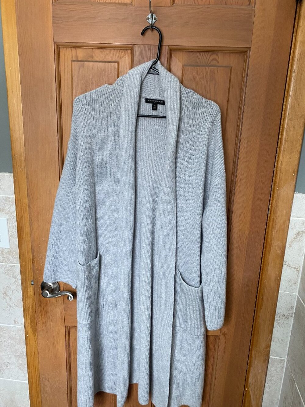 Banana Republic Knit Cardigan Sweater Gray M Ribbed Long Sleeve Open Pockets